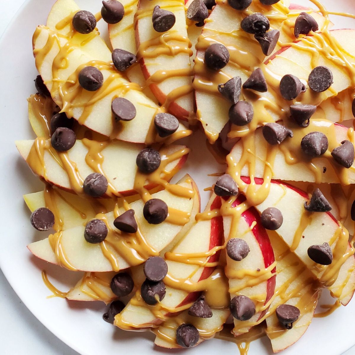 Healthy Loaded Apple Nachos (Gluten Free & Easy Snack!) - Thriving