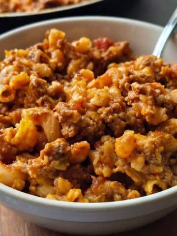 Easy gluten free Hamburger Helper recipe made in one pan