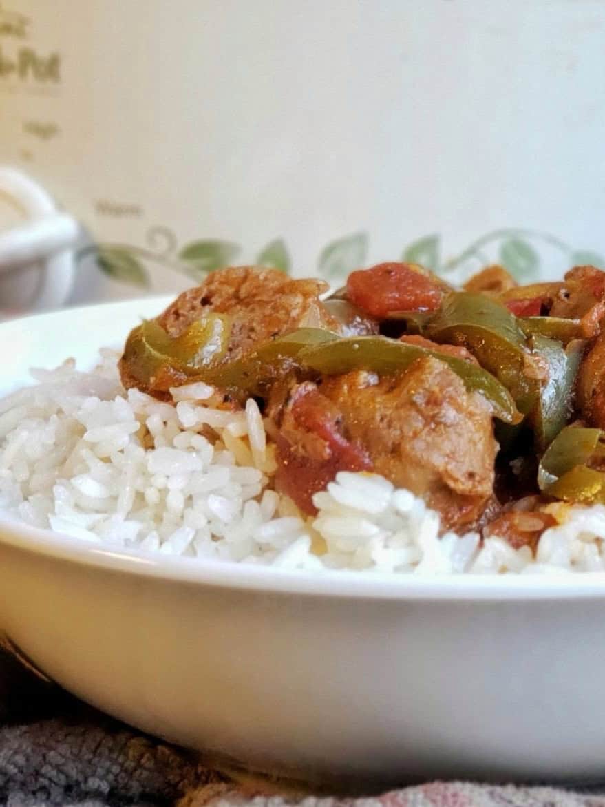 gluten free sausage and peppers recipe made in the slow cooker