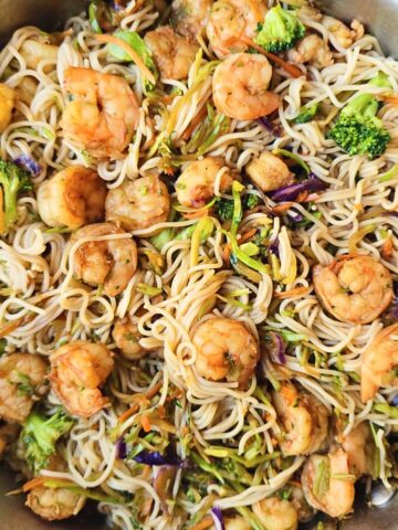 gluten free shrimp and ramen stir fry made with lotus foods gluten free ramen noodles