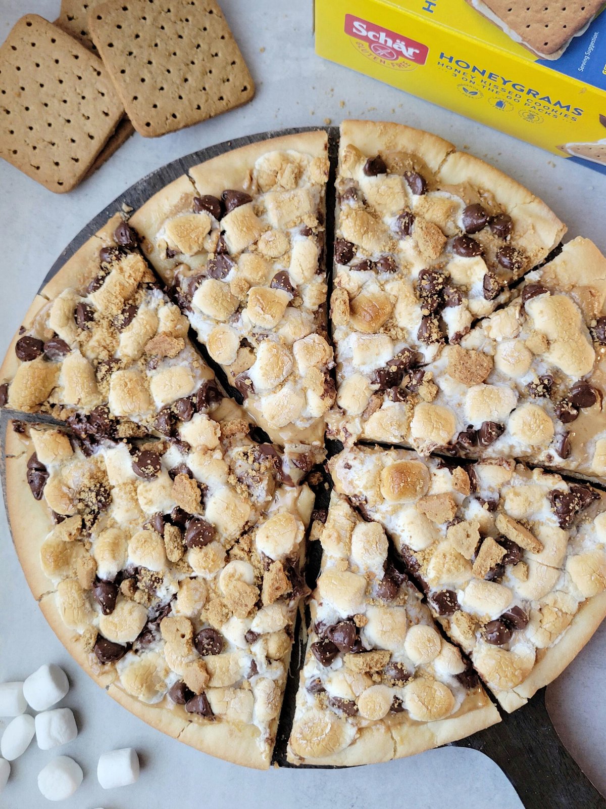gluten free peanut butter s'mores pizza